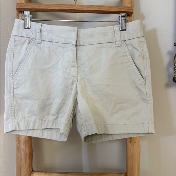 J CREW CHINO BROKEN-IN WOMEN’S SHORTS- KHAKI- SIZE 0 Cotton - Picture 1 of 3